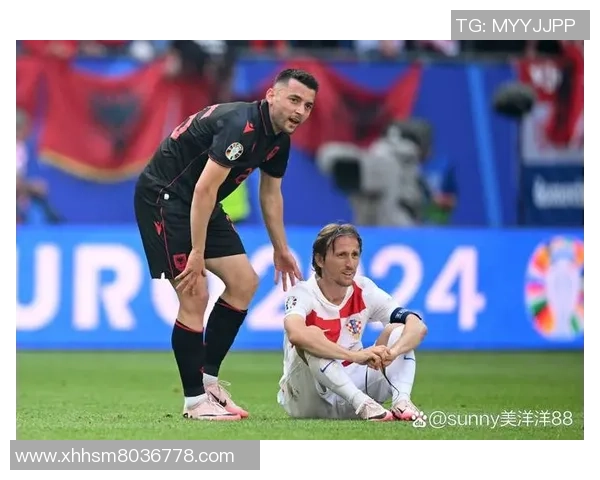 U17巴西与英格兰激战正酣青少年足球赛场上的巅峰对决 U17巴西与英格兰激战正酣青少年足球赛场上的巅峰对决