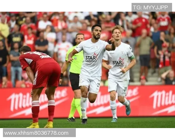 亨克与梅赫伦激战正酣谁能在这场对决中笑到最后 亨克与梅赫伦激战正酣谁能在这场对决中笑到最后